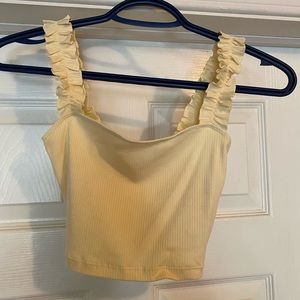 Aritzia Cropped top - Never worn!